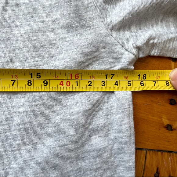 Puma Kids’ Gray Tee Shirt Sz 18-20 - Picture 7 of 9